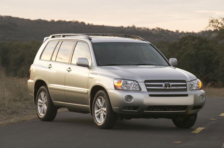  Toyota Highlander Hybrid 2005 года  (фото 18 из 24)